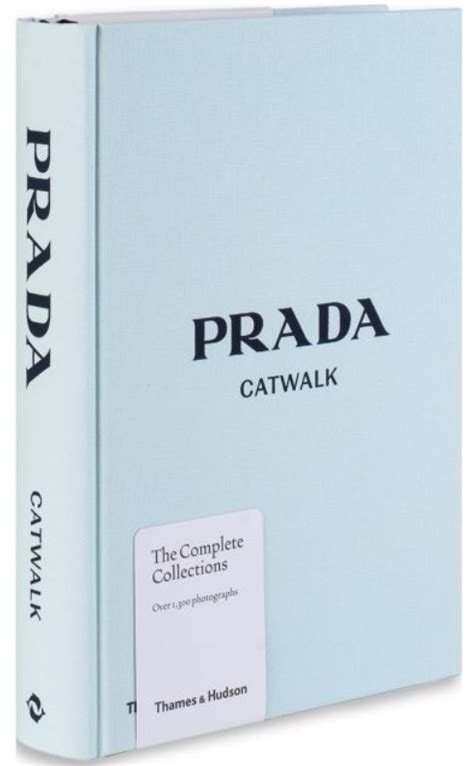 prada catwalk libro